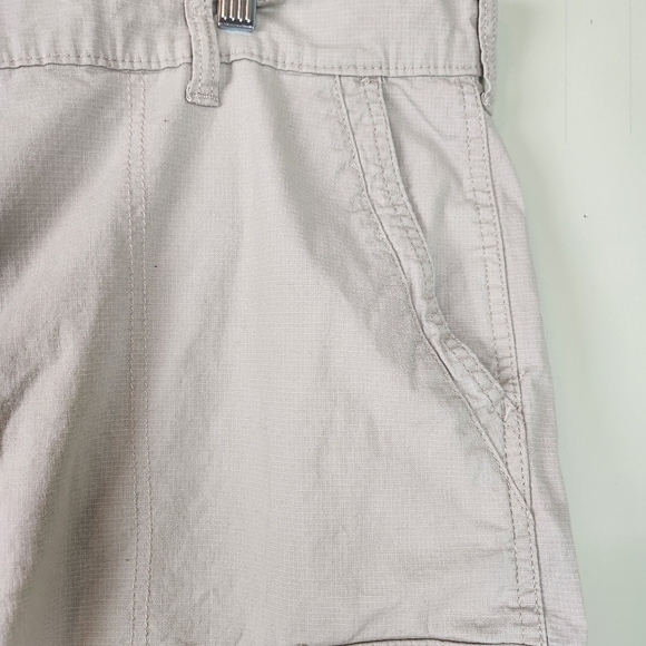 Men's Lee khaki Cargo shorts - Picture 3 of 7